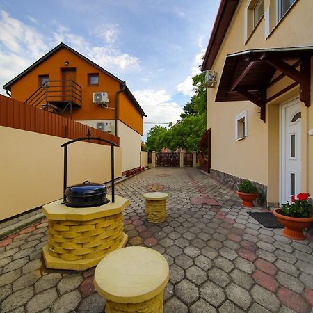 Maria Apartman Hajduszoboszlo Ngoại thất bức ảnh
