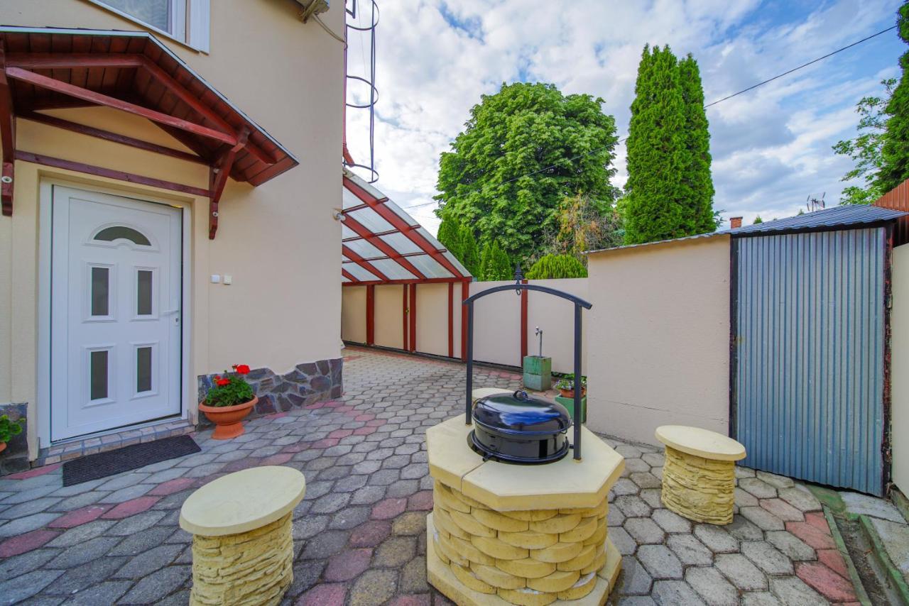Maria Apartman Hajduszoboszlo Ngoại thất bức ảnh