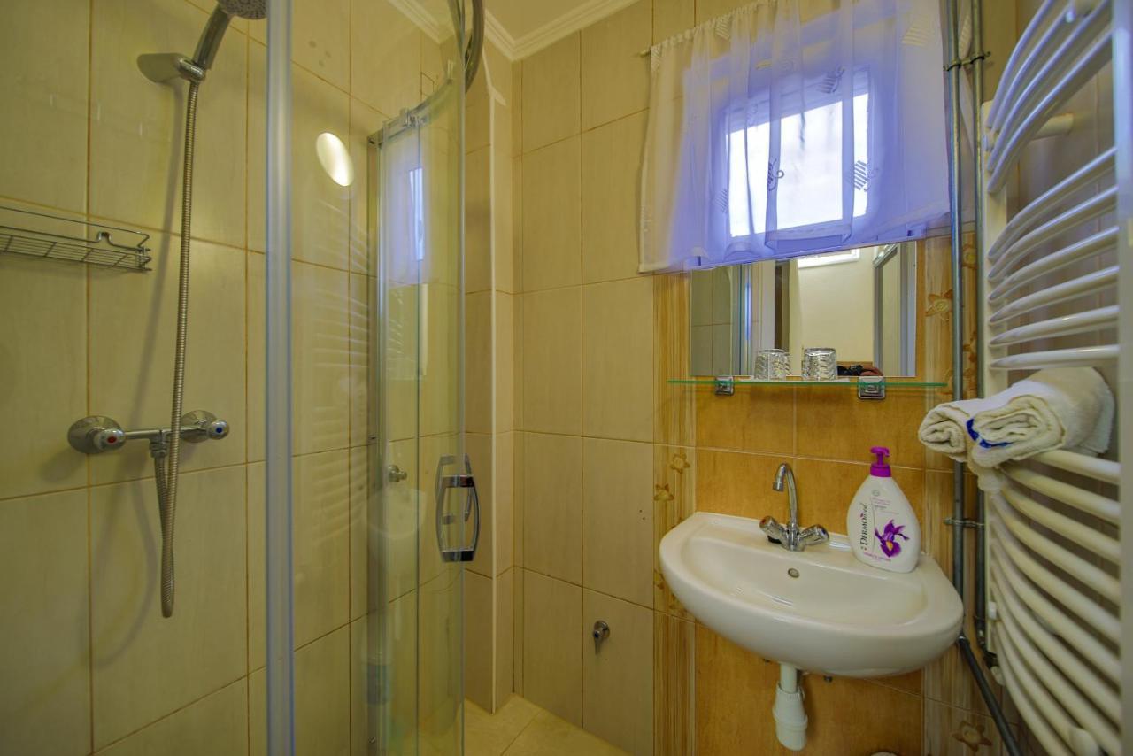 Maria Apartman Hajduszoboszlo Ngoại thất bức ảnh